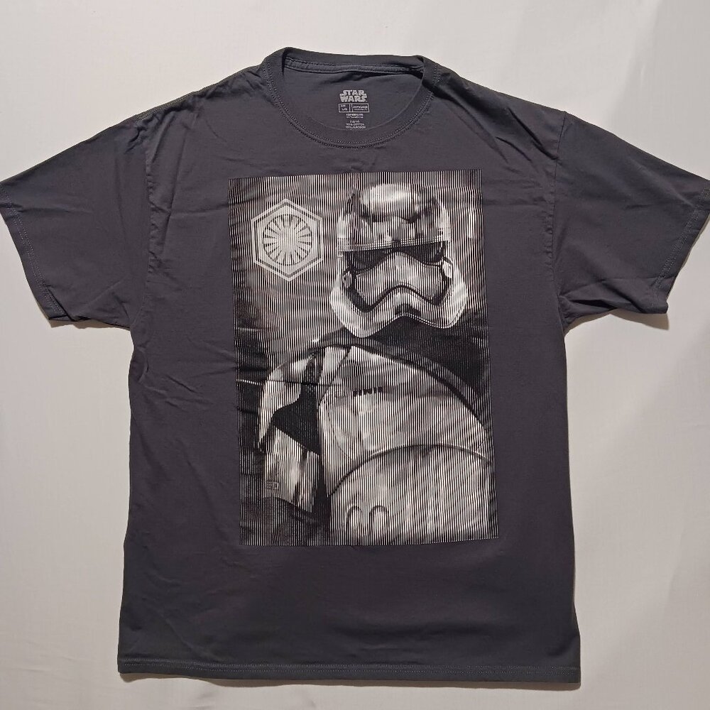 Star Wars Storm Trooper Glitchy Lines Artistic Graphic T-Shirt Men's Large - Picture 1 of 6